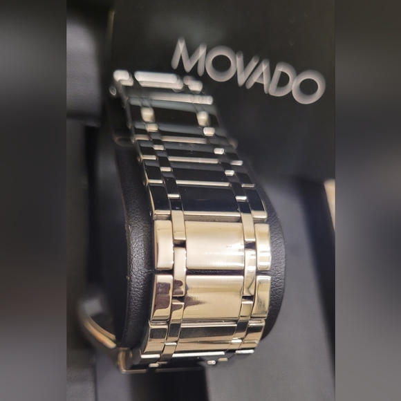 Movado Watch Mens Sliver Sapphire Crystal.. NEW! - Picture 7 of 14